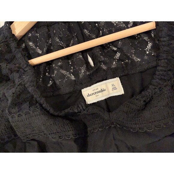 Abercrombie Black Lace Detailing & Floral Cuff Sleeves Women's Jumpsuit Size XL - Picture 6 of 9